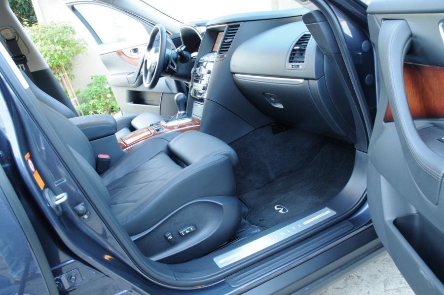  Infiniti FX50 2009 года  (фото 98 из 110)